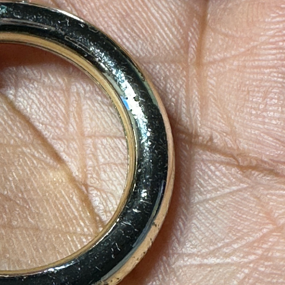 Vintage two tone metal Hoop Earrings - Picture 7 of 9